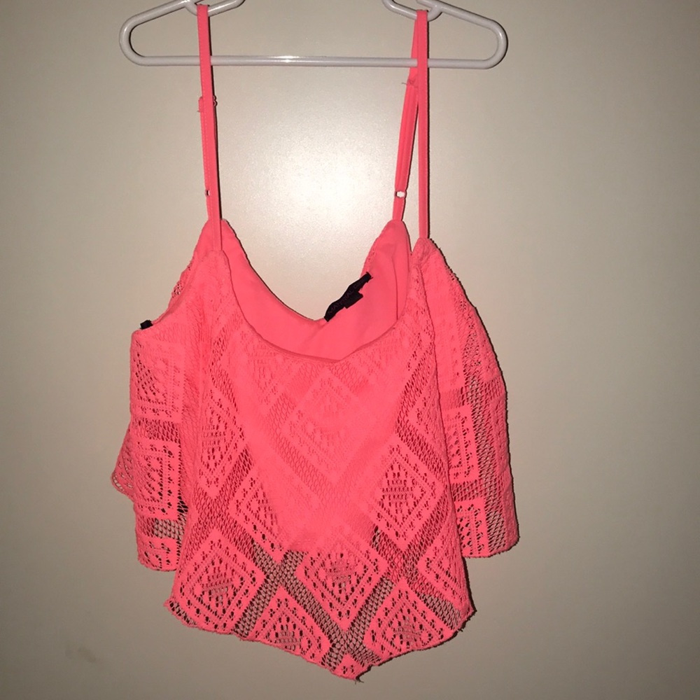 Super cute knitted coral crop top.